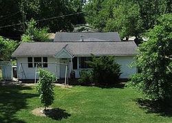 Pre-foreclosure in  E RIVERSIDE DR Evansville, IN 47714