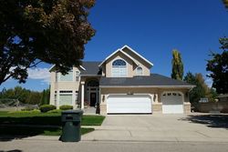 Pre-foreclosure Listing in W SWEET BLOSSOM DR SOUTH JORDAN, UT 84095
