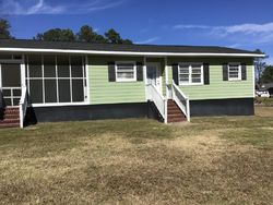 Pre-foreclosure in  CLUBHOUSE RD Summerton, SC 29148