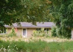 Pre-foreclosure in  E LAKE RD Erie, PA 16511