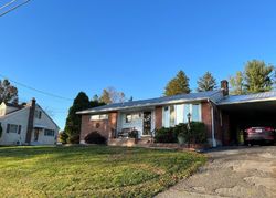 Pre-foreclosure in  FAYE DR Bechtelsville, PA 19505