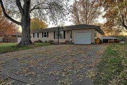 Pre-foreclosure in  WAIBEL RD Peoria, IL 61607