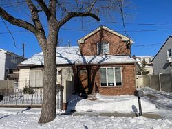 Pre-foreclosure in  ACKERMAN ST Staten Island, NY 10308