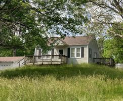 Pre-foreclosure in  LE PERE SCHOOL RD Millstadt, IL 62260