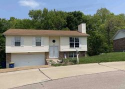 Pre-foreclosure in  SEAN PKWY Saint Louis, MO 63129