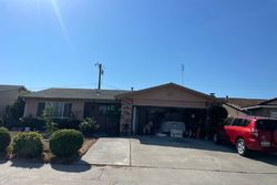 Pre-foreclosure in  MOSS POINT DR San Jose, CA 95127