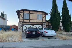 Pre-foreclosure in  LIMESTONE DR Vallejo, CA 94589