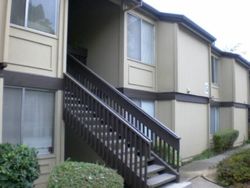 Pre-foreclosure in  PARKVIEW TER APT G3 Vallejo, CA 94589