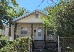 Pre-foreclosure in  N NASSAU ST Charleston, SC 29403