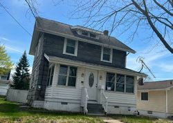 Pre-foreclosure in  LAKEWOOD BLVD Akron, OH 44314
