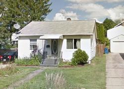 Pre-foreclosure in  CHARLES AVE Barberton, OH 44203