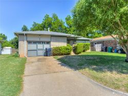 Pre-foreclosure in  SEARS TER Oklahoma City, OK 73149