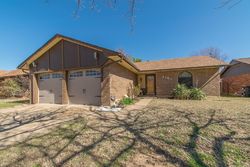 Pre-foreclosure in  N SOUTHMINSTER ST Oklahoma City, OK 73160