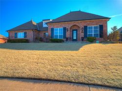 Pre-foreclosure in  WOODBRIAR LN Oklahoma City, OK 73110