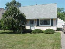 Pre-foreclosure in  STERLING RD Lorain, OH 44052