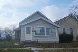 Pre-foreclosure in  CHURCH ST Toledo, OH 43605