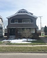Pre-foreclosure in  EDGEPARK DR Cleveland, OH 44125