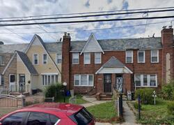 Pre-foreclosure in  200TH ST Saint Albans, NY 11412
