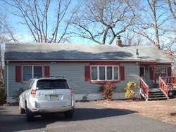 Pre-foreclosure in  W CONCOURSE Keyport, NJ 07735