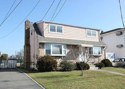 Pre-foreclosure Listing in MILL ST ELMWOOD PARK, NJ 07407