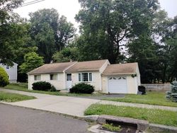 Pre-foreclosure in  CARRIAGE DR West Haven, CT 06516