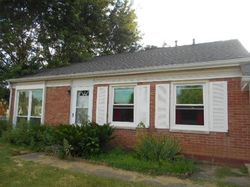 Pre-foreclosure in  RICHARD DR Xenia, OH 45385