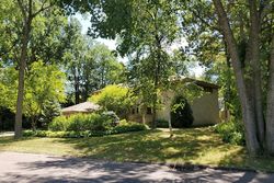 Pre-foreclosure Listing in OAK RIDGE TRL HOPKINS, MN 55305