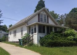 Pre-foreclosure in  HARDING AVE Lansing, MI 48910