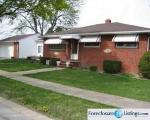 Pre-foreclosure in  HIPPLE AVE Cleveland, OH 44135