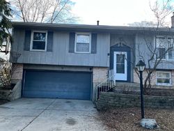 Pre-foreclosure Listing in S DEERPATH DR VERNON HILLS, IL 60061