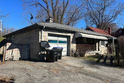 Pre-foreclosure in  ALPINE WAY Louisville, KY 40214