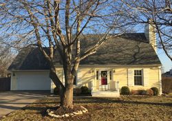 Pre-foreclosure in  N LAKESIDE DR Andover, KS 67002