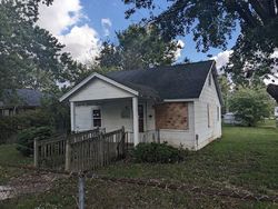 Pre-foreclosure in  S BROTHERTON ST Muncie, IN 47302