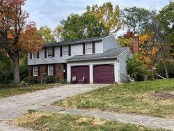 Pre-foreclosure in  ALLISONWOOD CT Indianapolis, IN 46250