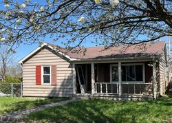 Pre-foreclosure in  GLEN CT Richmond, IN 47374