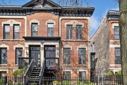 Pre-foreclosure in  N BISSELL ST Chicago, IL 60614