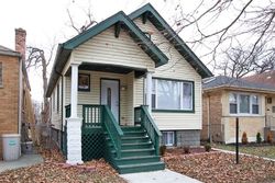 Pre-foreclosure in  S SANGAMON ST Chicago, IL 60643