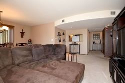 Pre-foreclosure in  BONNIE BRAE PL D River Forest, IL 60305