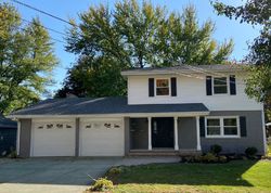 Pre-foreclosure in  ALBERT AVE Sycamore, IL 60178