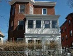 Pre-foreclosure in  EDGEWOOD ST Hartford, CT 06112