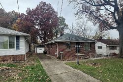  Cumberland Dr, Cleveland OH