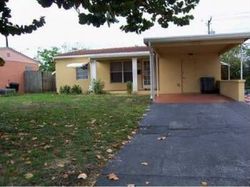 Pre-foreclosure in  FLORIDA AVE Fort Lauderdale, FL 33312