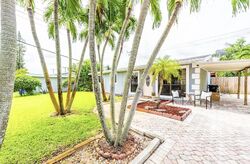 Pre-foreclosure in  SW 16TH ST Fort Lauderdale, FL 33312