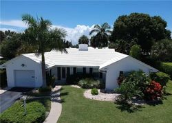 Pre-foreclosure in  SW MULBERRY WAY Boca Raton, FL 33486