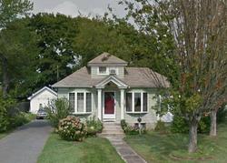 Pre-foreclosure in  COMMUNITY RD Bay Shore, NY 11706