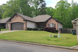 Pre-foreclosure in  PONDS EDGE LN Alexander, AR 72002