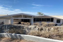 Pre-foreclosure in  E LINCOLN DR Phoenix, AZ 85018