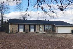 Pre-foreclosure in  GREENBRIER RD Florence, AL 35630