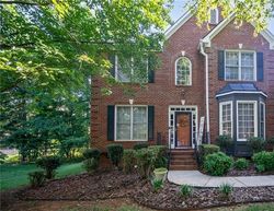 Pre-foreclosure in  WICKVILLE DR Charlotte, NC 28215