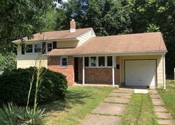 Pre-foreclosure in  BENTLEY RD Clementon, NJ 08021